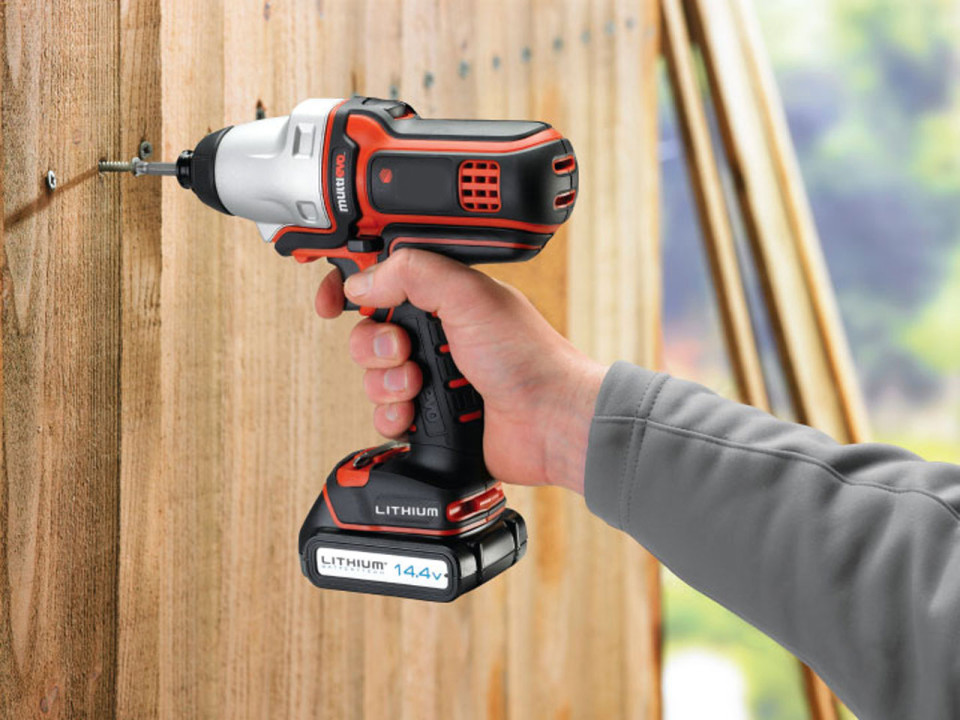 Как использовать дрель для завинчивания?