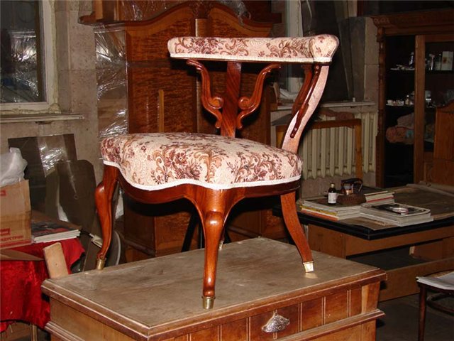 6 шагов по восстановлению старинной мебели промышленного дизайна